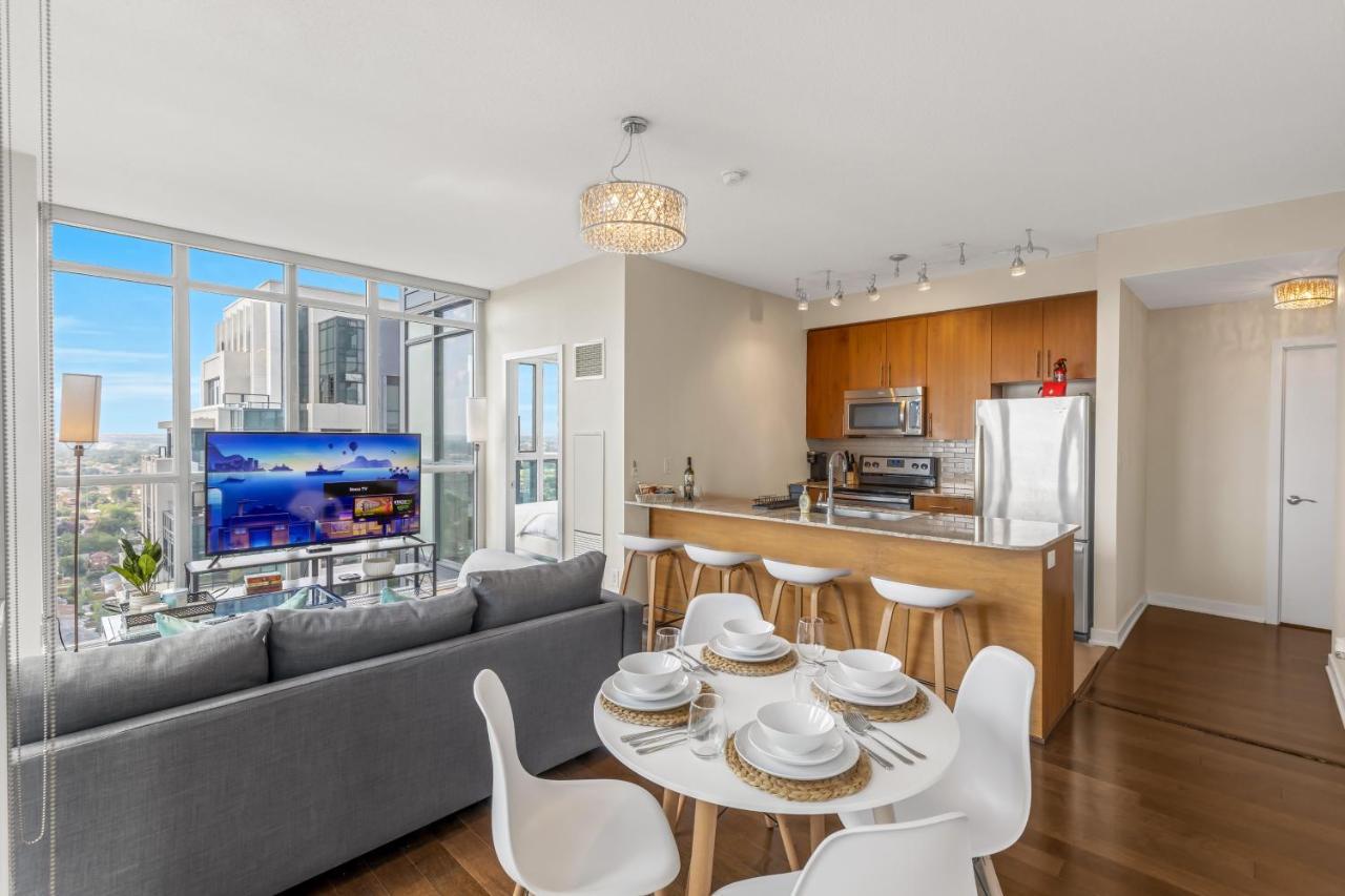 Ultra Luxurious 2.5 Bedroom 2 Full Bathroom 1 Parking Condo Near Sq1 Striking Views Mississauga Exterior photo